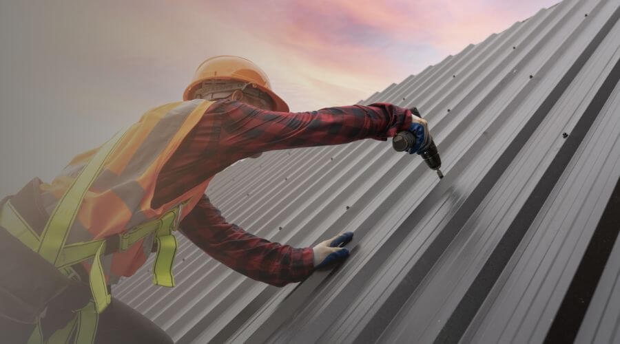 Expert Emergency Roof Repairs services in McKee, KY